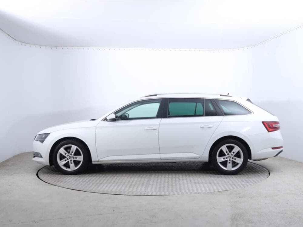 2016 Škoda SUPERB - 7