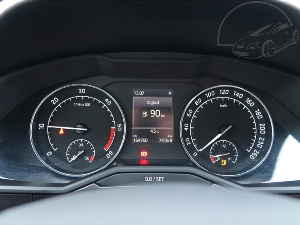 2016 Škoda SUPERB - 31