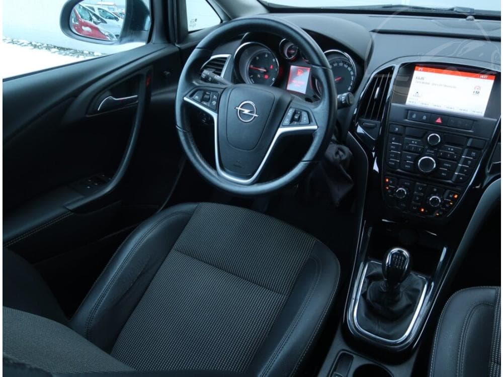 2014 Opel Astra - 7