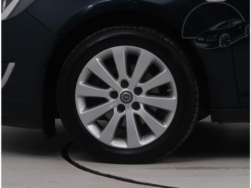 2014 Opel Astra - 15