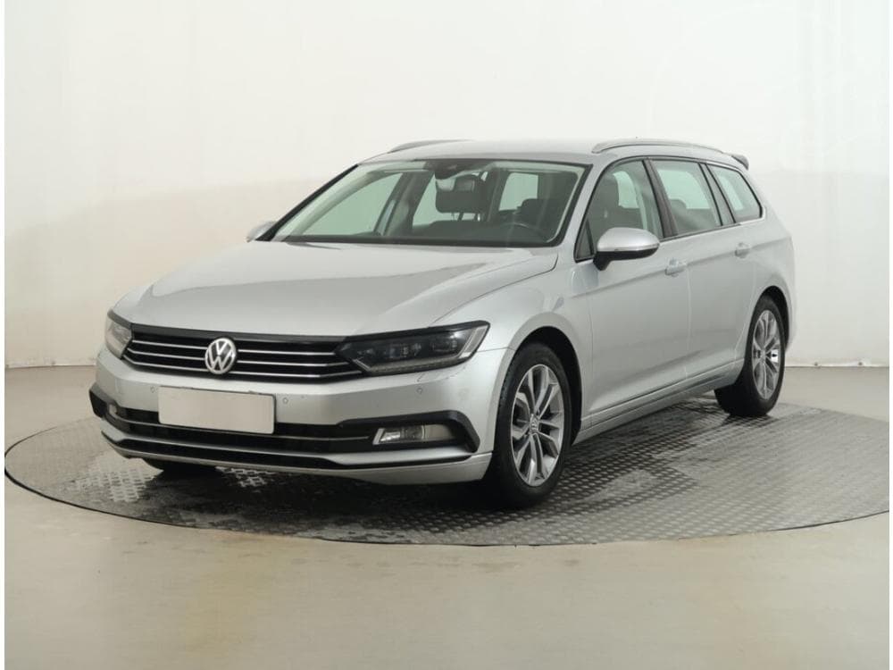 2015 Volkswagen PASSAT - 2