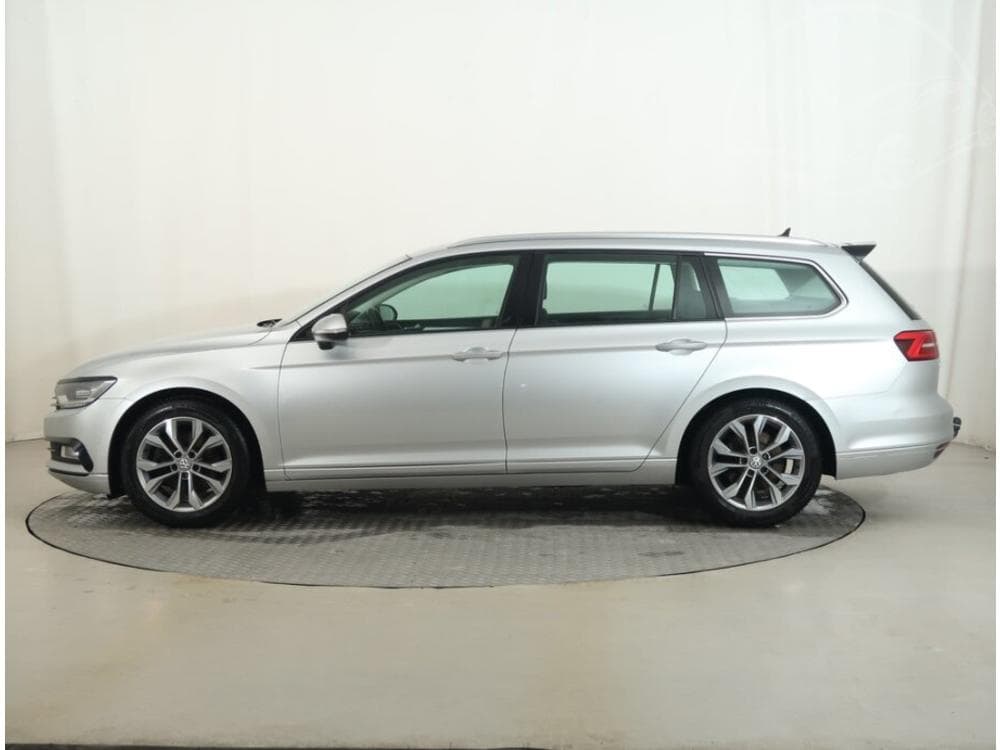 2015 Volkswagen PASSAT - 3