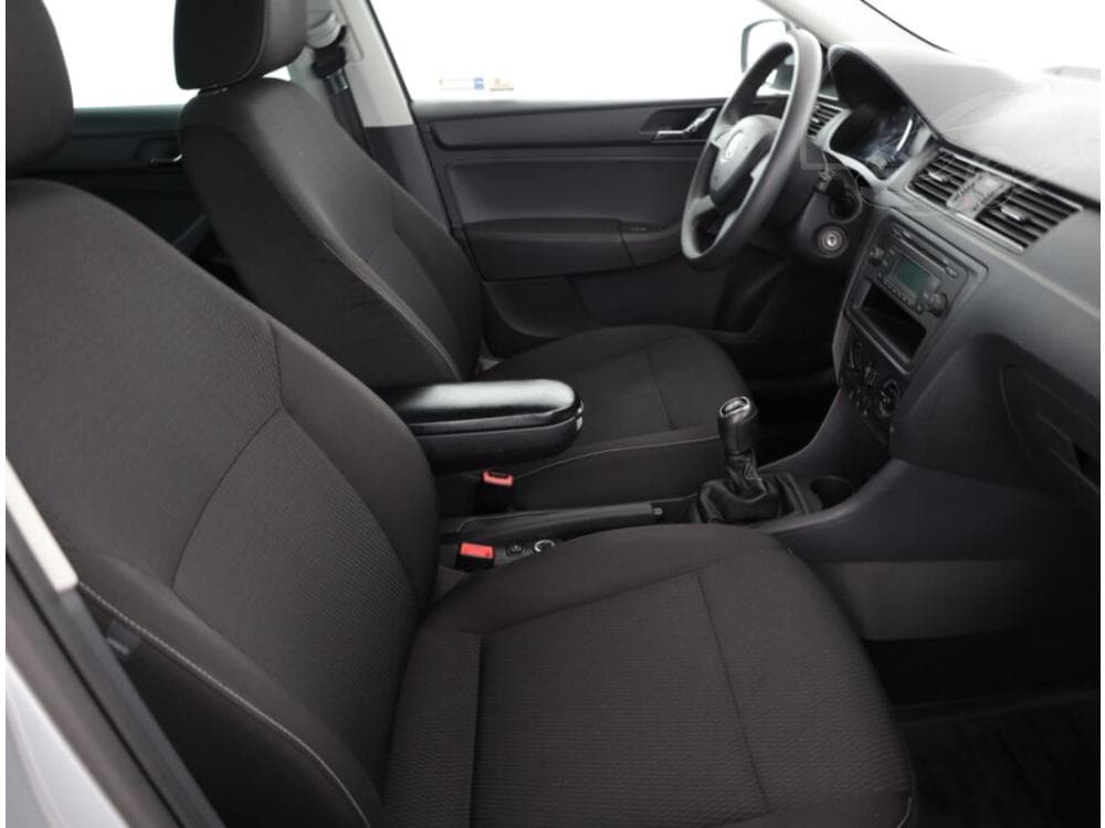 2012 Škoda RAPID - 7