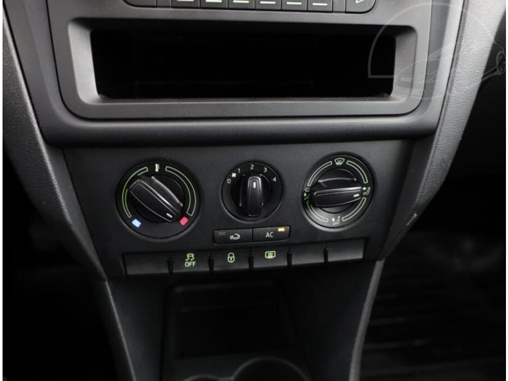 2012 Škoda RAPID - 9