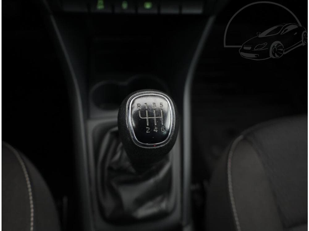 2012 Škoda RAPID - 12