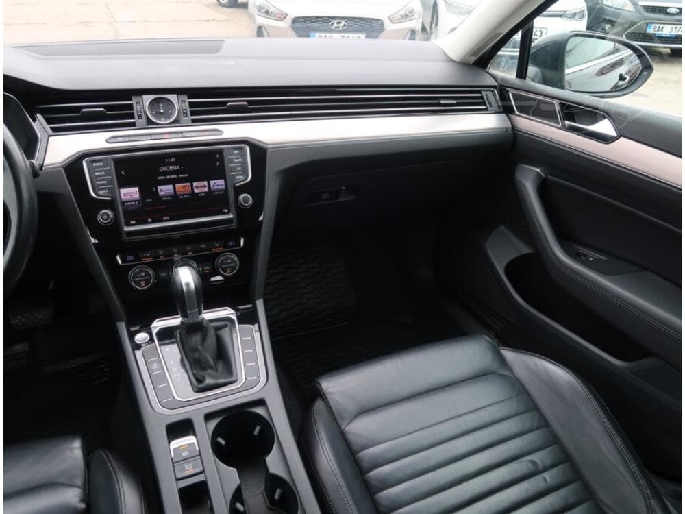 2014 Volkswagen PASSAT - 8