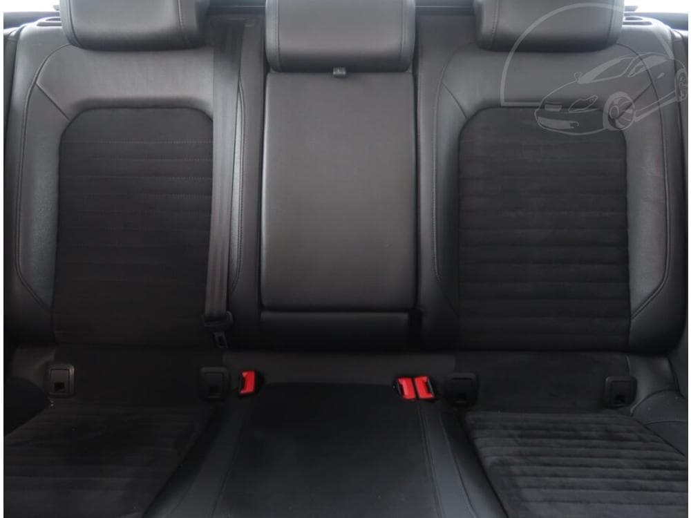 2017 Volkswagen PASSAT - 10