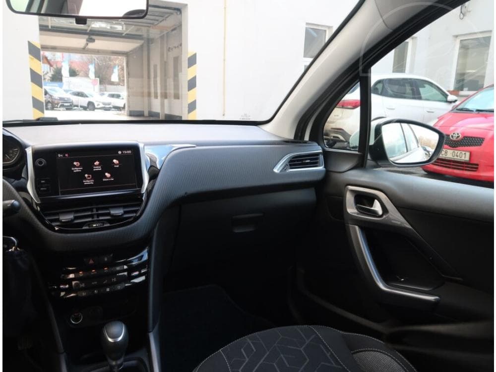 2018 Peugeot 2008 - 8