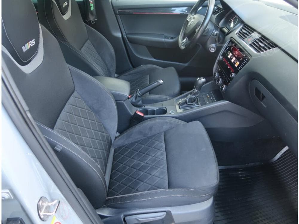 2018 Škoda OCTAVIA - 25