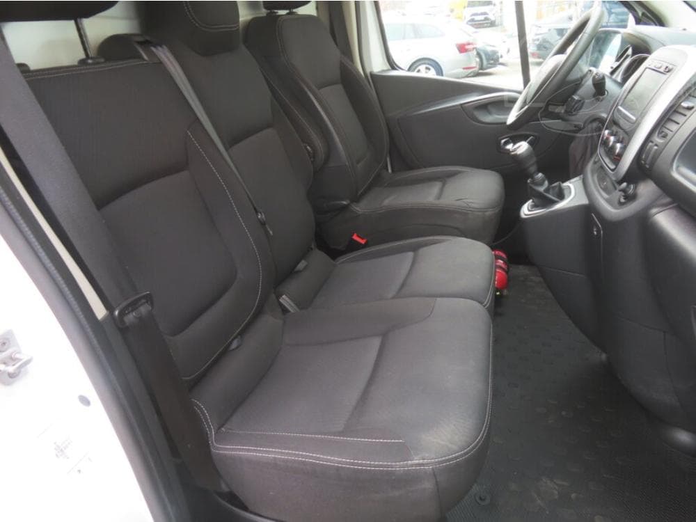 2021 Renault Trafic - 9