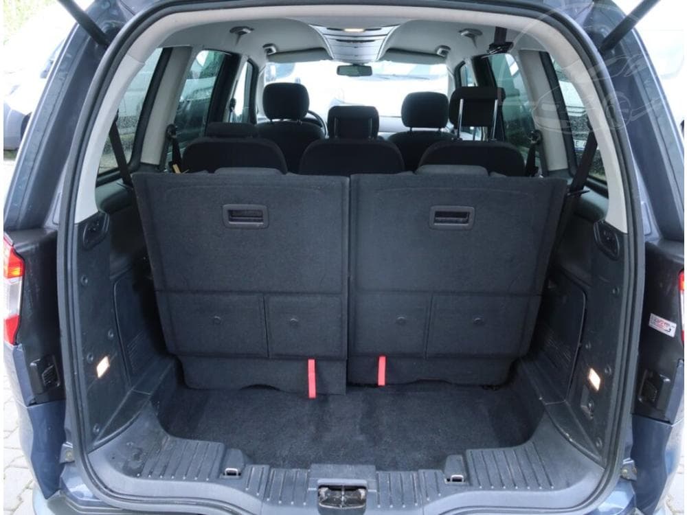 2011 Ford GALAXY - 14
