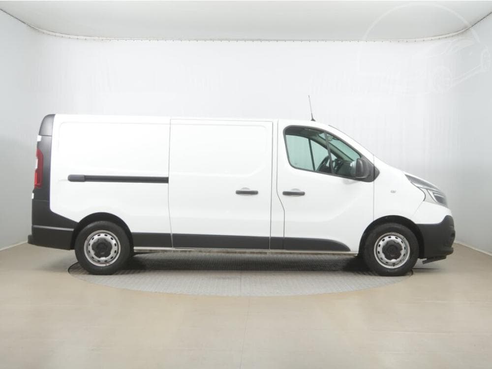 2021 Renault TRAFIC - 11