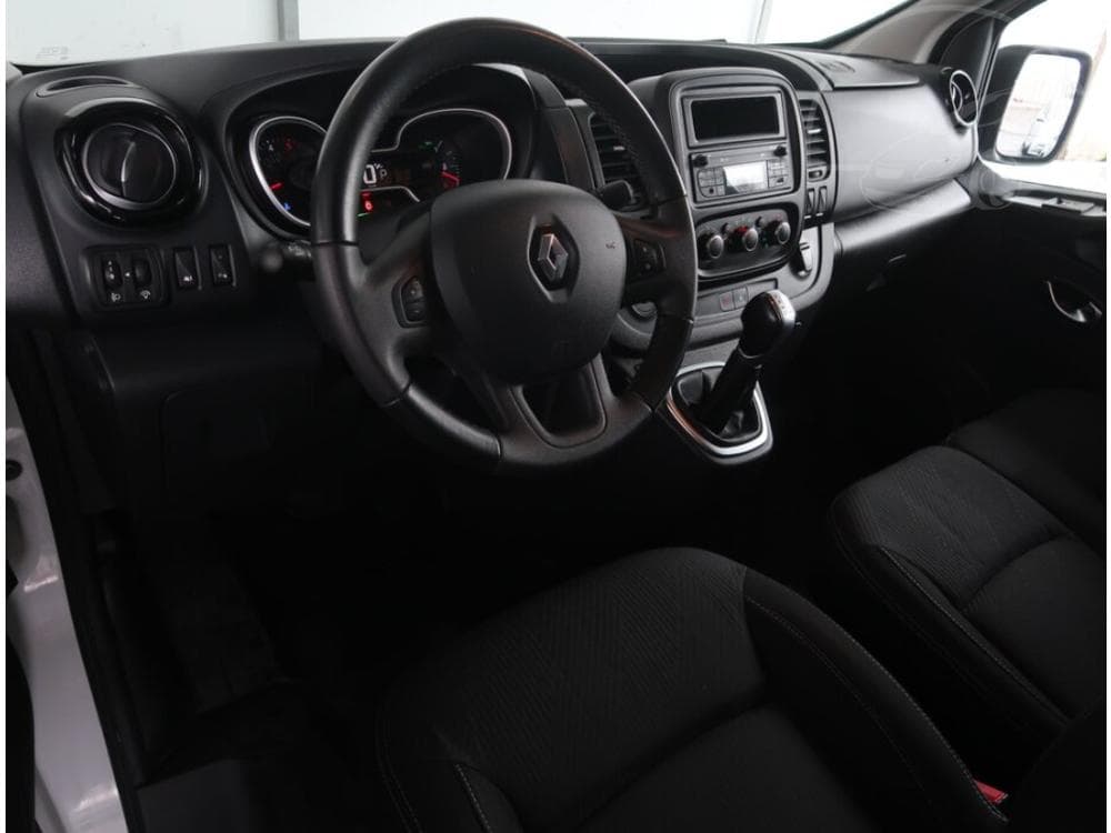 2021 Renault TRAFIC - 13