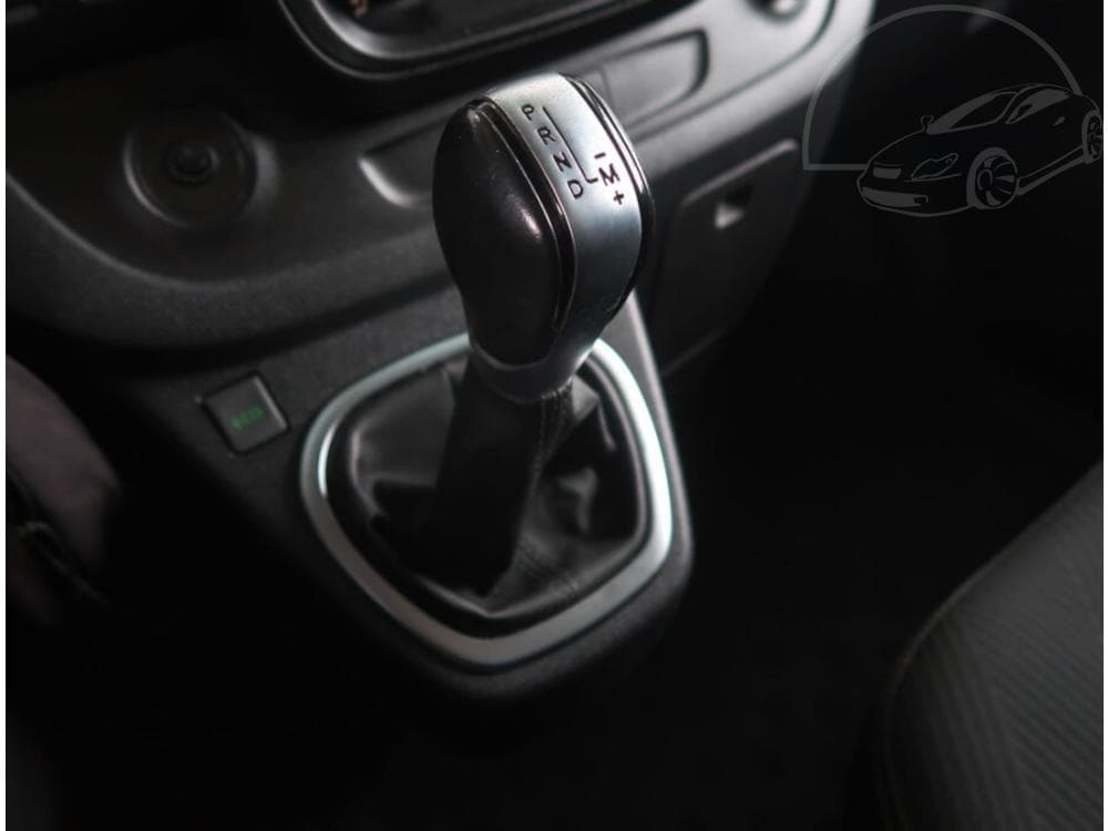 2021 Renault TRAFIC - 23