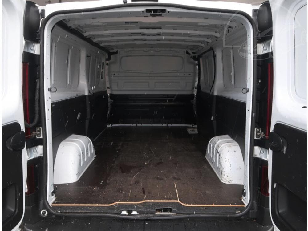 2021 Renault TRAFIC - 25