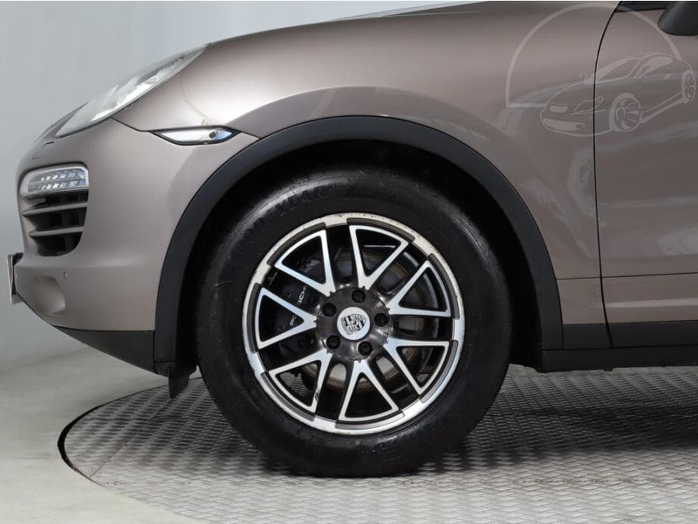 2012 Porsche Cayenne - 13