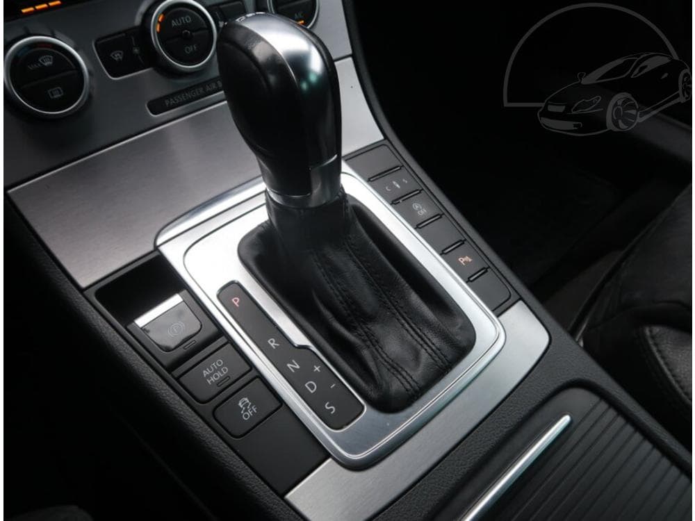 2012 Volkswagen CC - 13