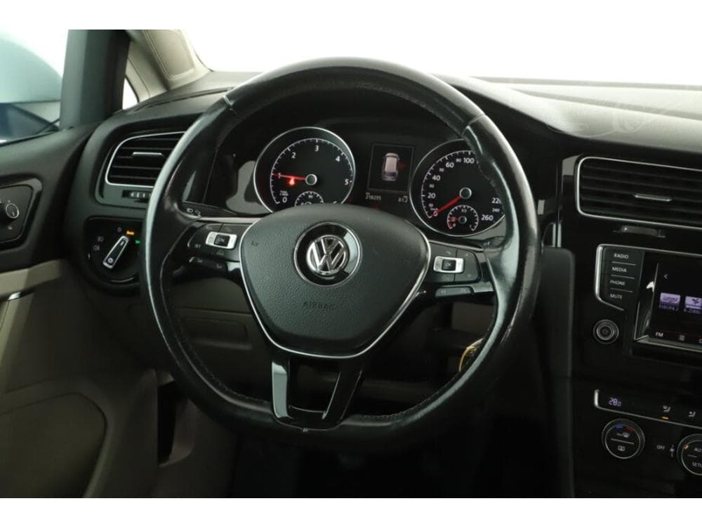 2013 Volkswagen GOLF - 12