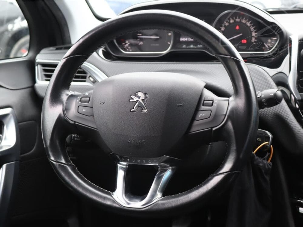 2018 Peugeot 2008 - 13