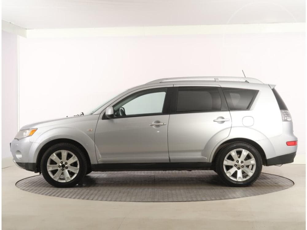 2009 Mitsubishi OUTLANDER - 3