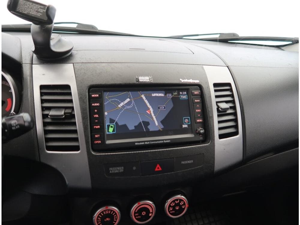 2009 Mitsubishi OUTLANDER - 13