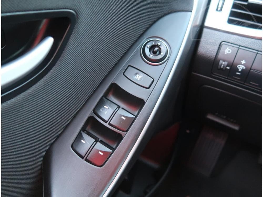 2013 Hyundai i30 - 15