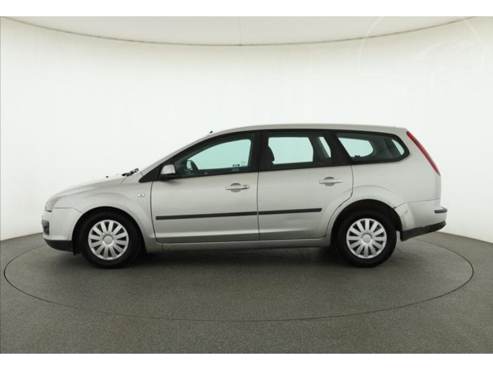 2005 Ford FOCUS - 3