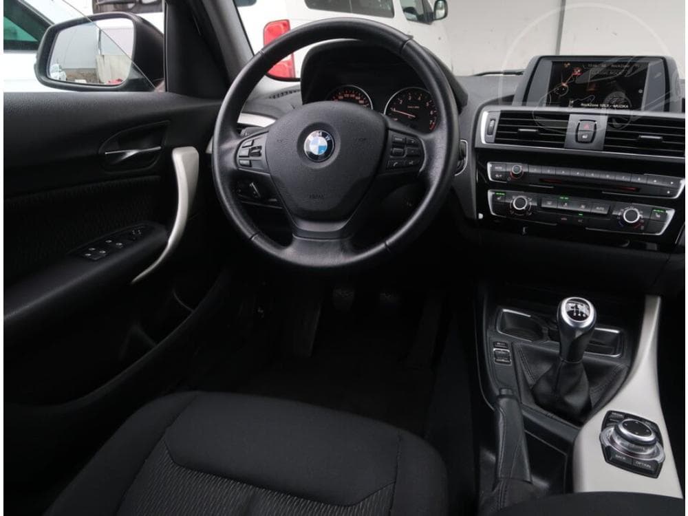2015 BMW 1-Series - 7