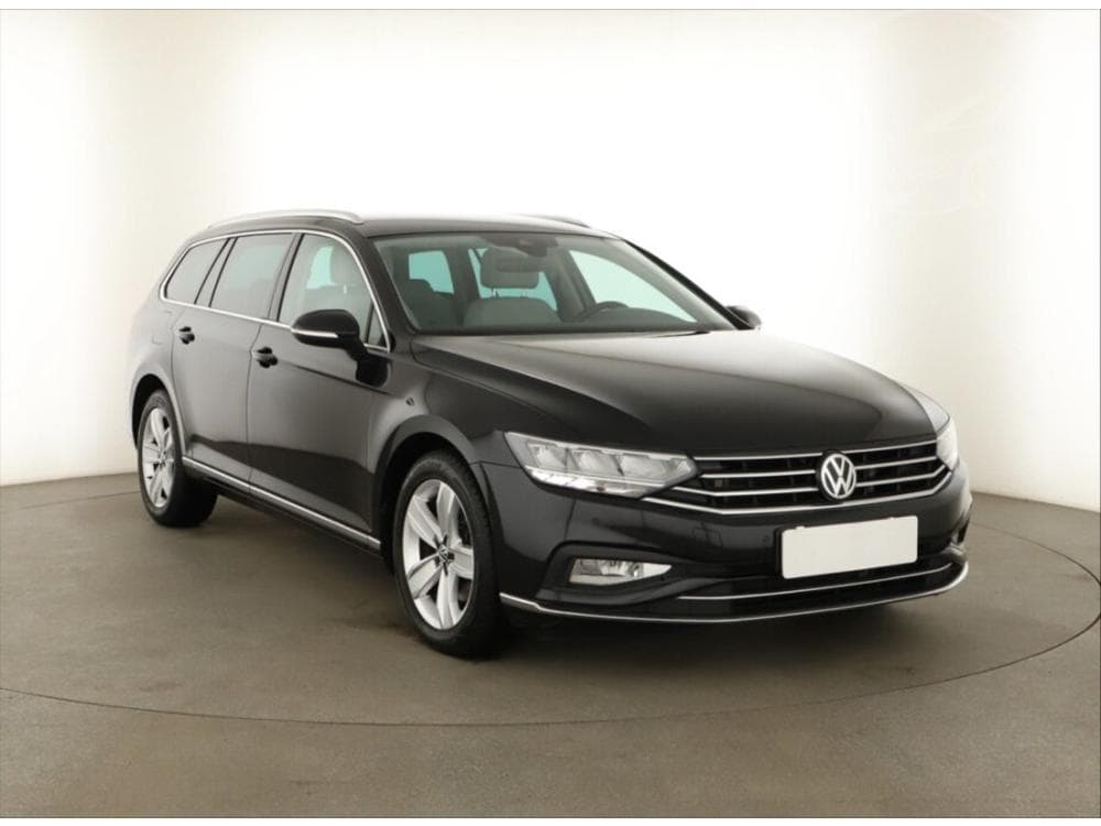 Volkswagen Passat 2.0 TDI, Elegance, Automat, ČR
