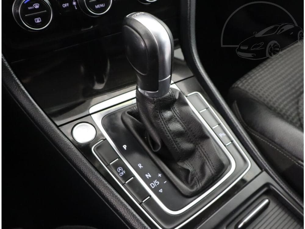 2015 Volkswagen GOLF - 13