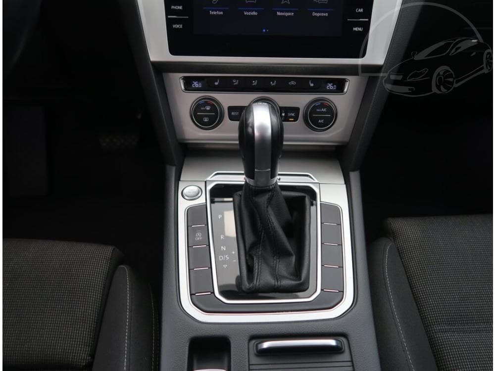 2018 Volkswagen PASSAT - 49