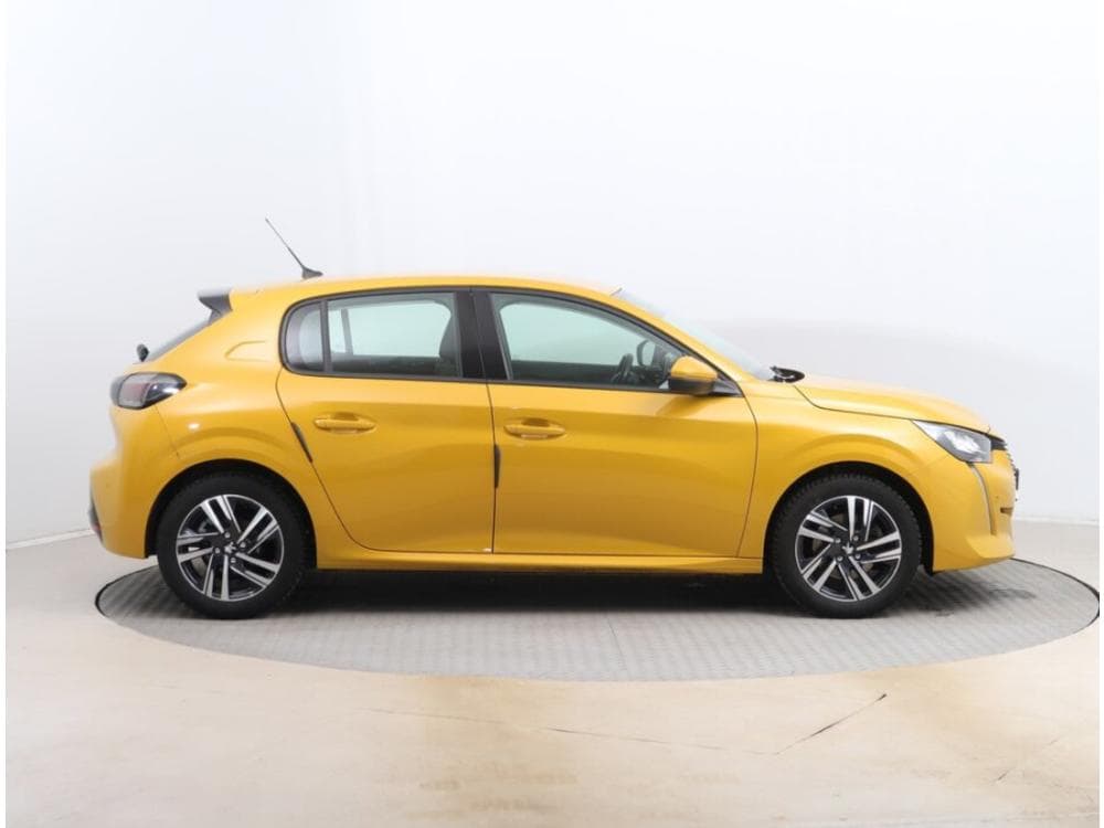 2020 Peugeot 208 - 6