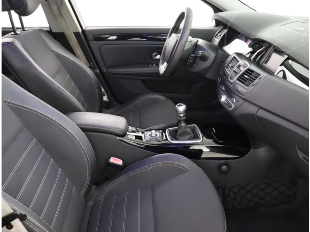 2011 Renault LAGUNA - 9