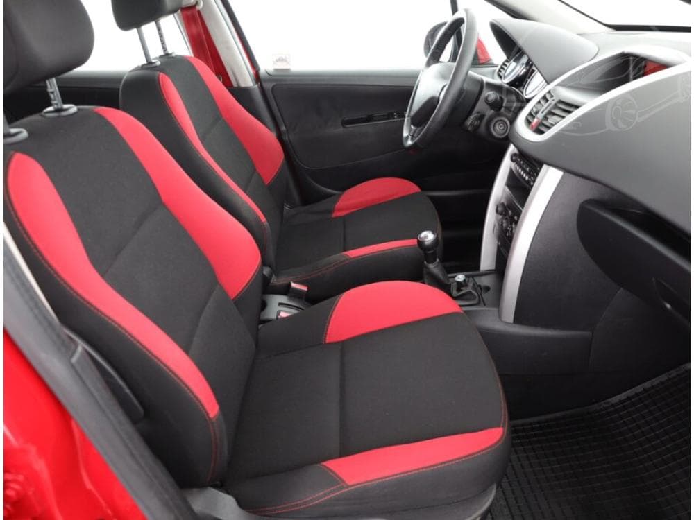 2013 Peugeot 207 - 7