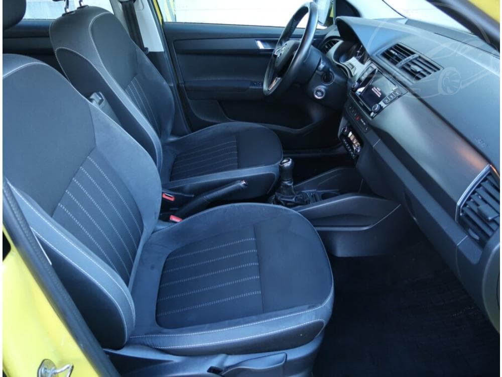 2019 Škoda FABIA - 17