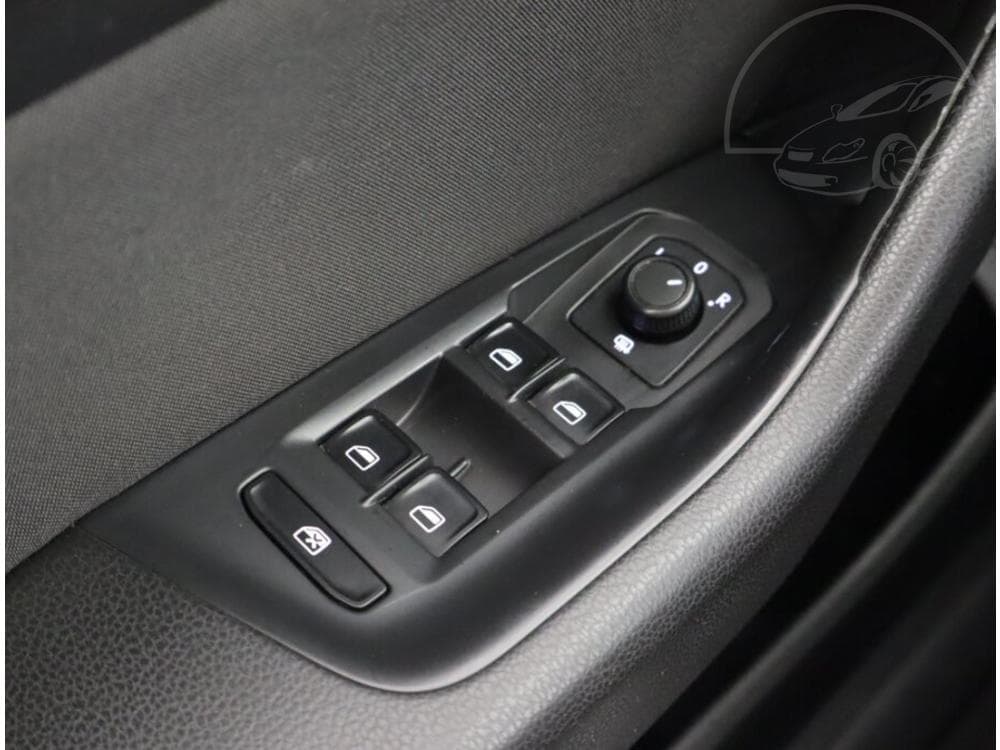 2015 Volkswagen Passat - 15