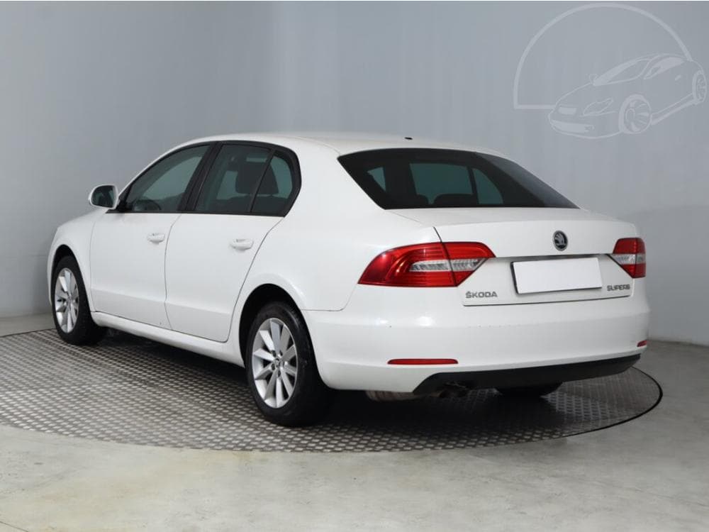 2014 Škoda SUPERB - 4
