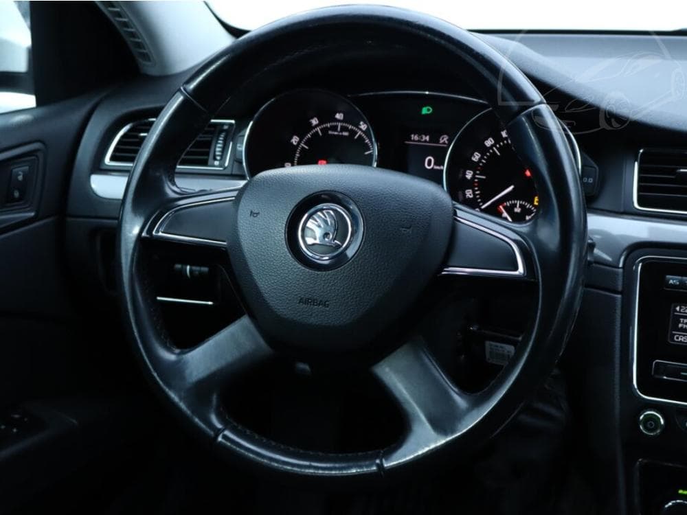 2014 Škoda SUPERB - 12