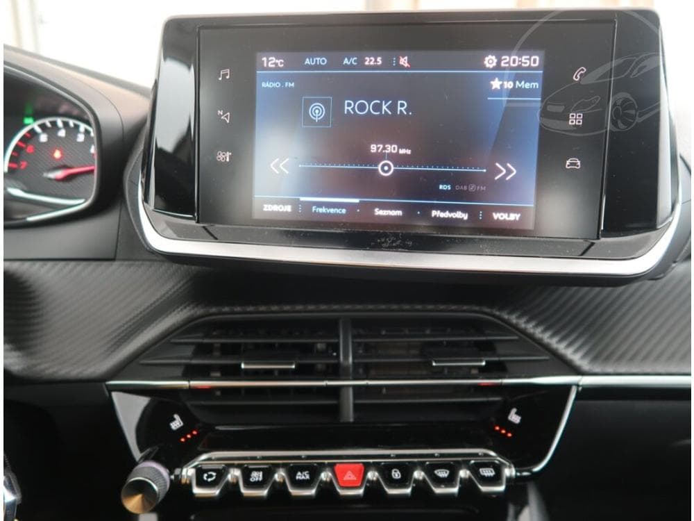 2021 Peugeot 2008 - 12