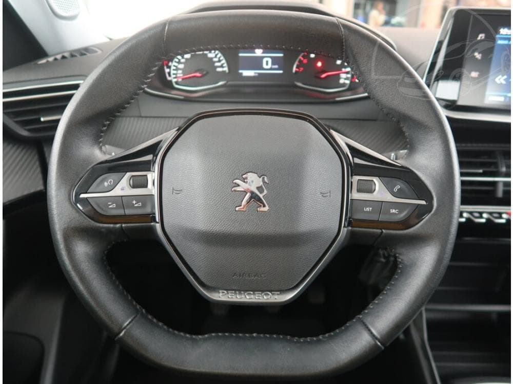 2021 Peugeot 2008 - 13