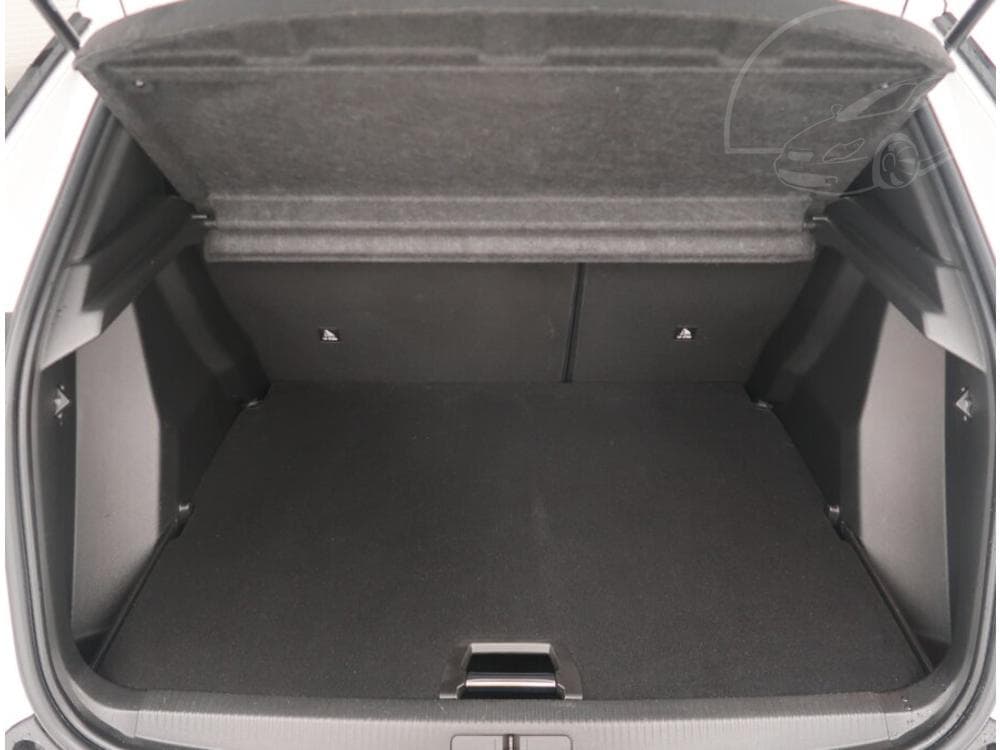 2021 Peugeot 2008 - 14