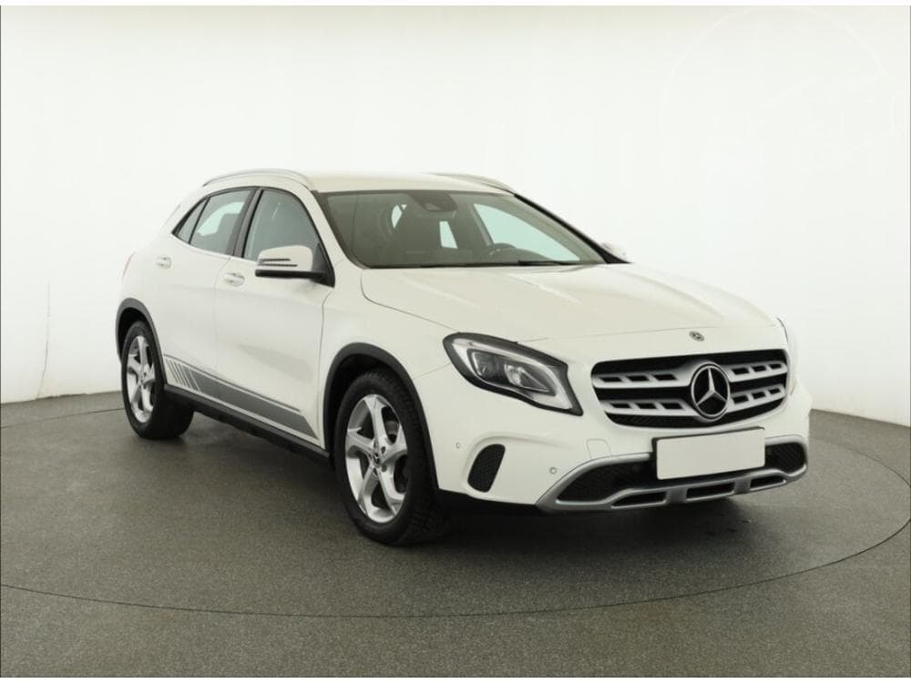 Mercedes-Benz GLA  200 d 4MATIC, 4X4, Automat