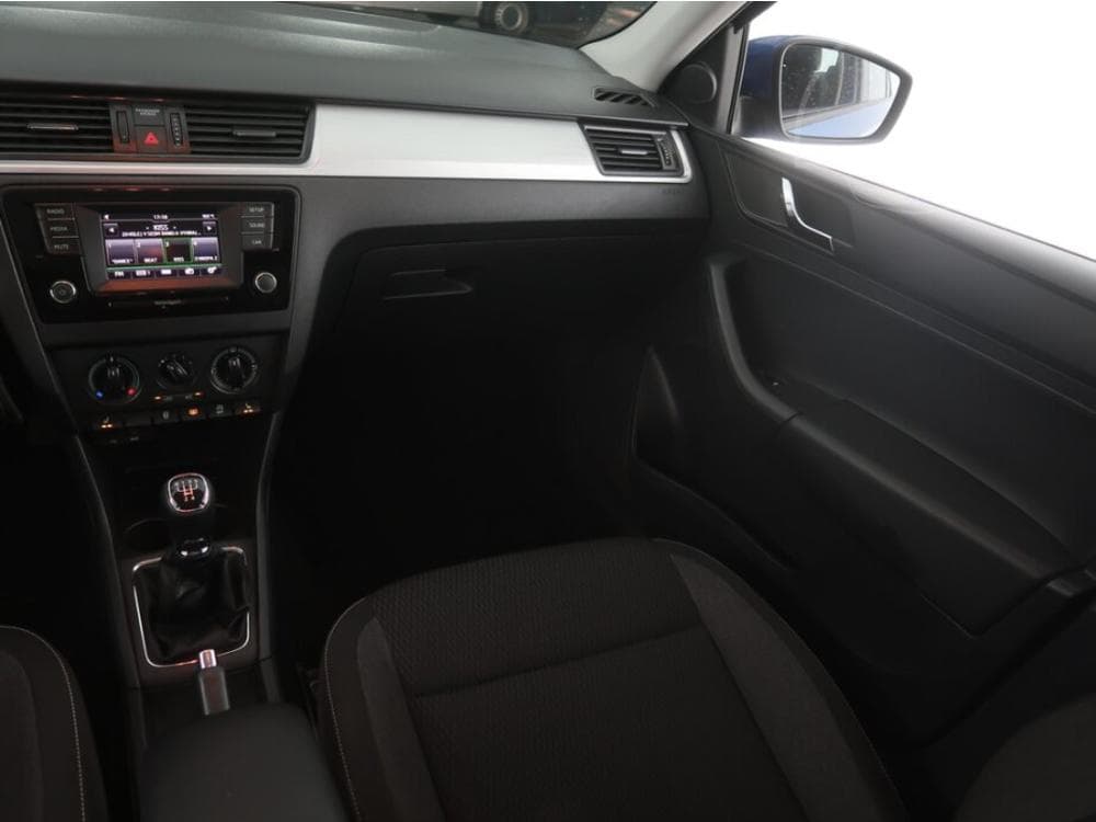 2016 Škoda RAPID - 15