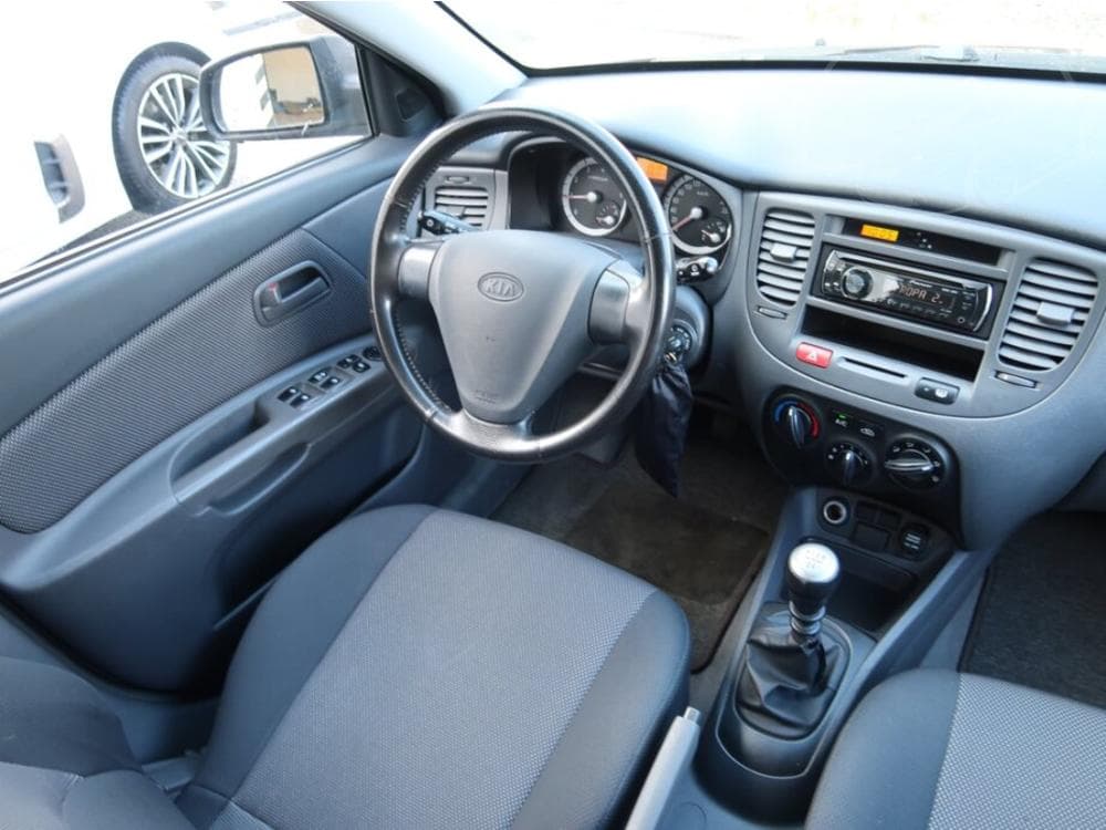 2006 Kia RIO - 13