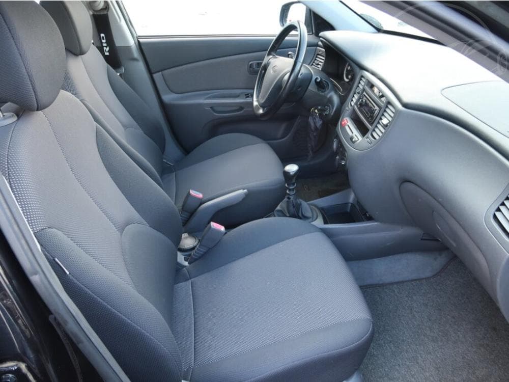 2006 Kia RIO - 17