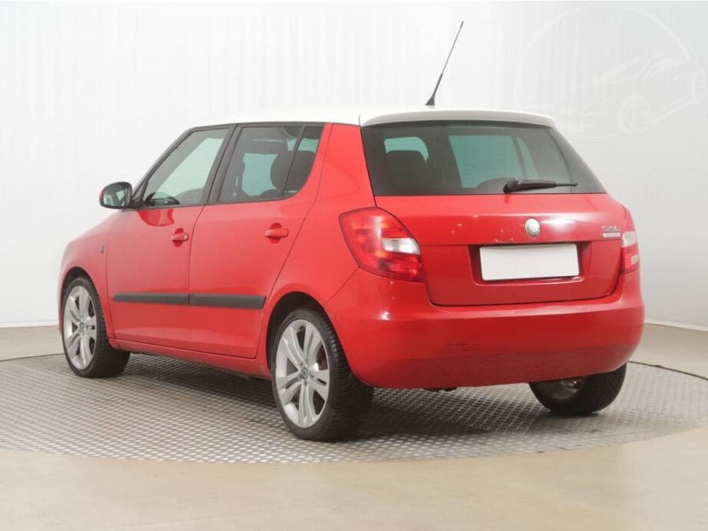 2010 Škoda FABIA - 4