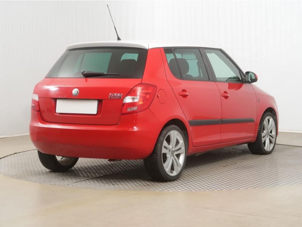 2010 Škoda FABIA - 5