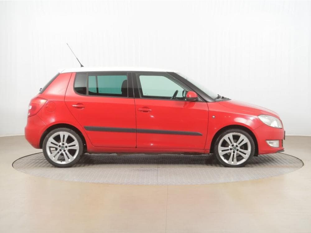 2010 Škoda FABIA - 6