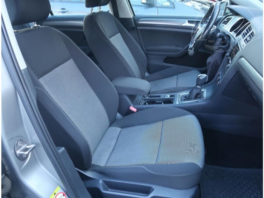 2013 Volkswagen GOLF - 9