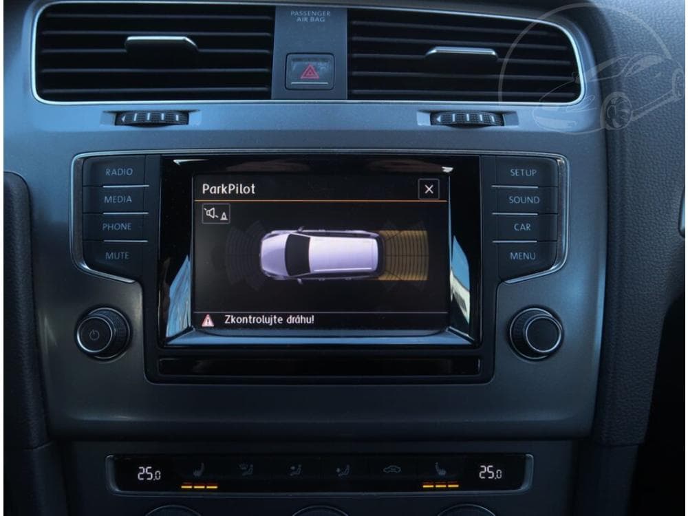 2013 Volkswagen GOLF - 15